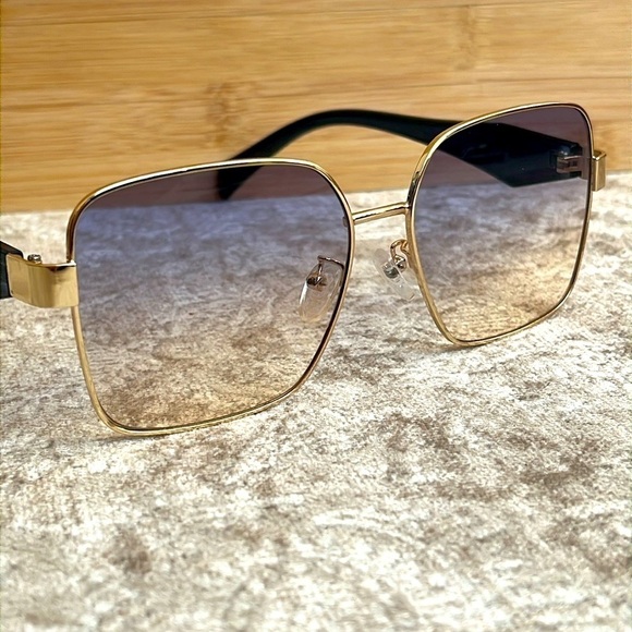 NWOT John Varvatos Square Frame Gold Tone Rim Sunglasses Blue Gradient Lens - Picture 1 of 15